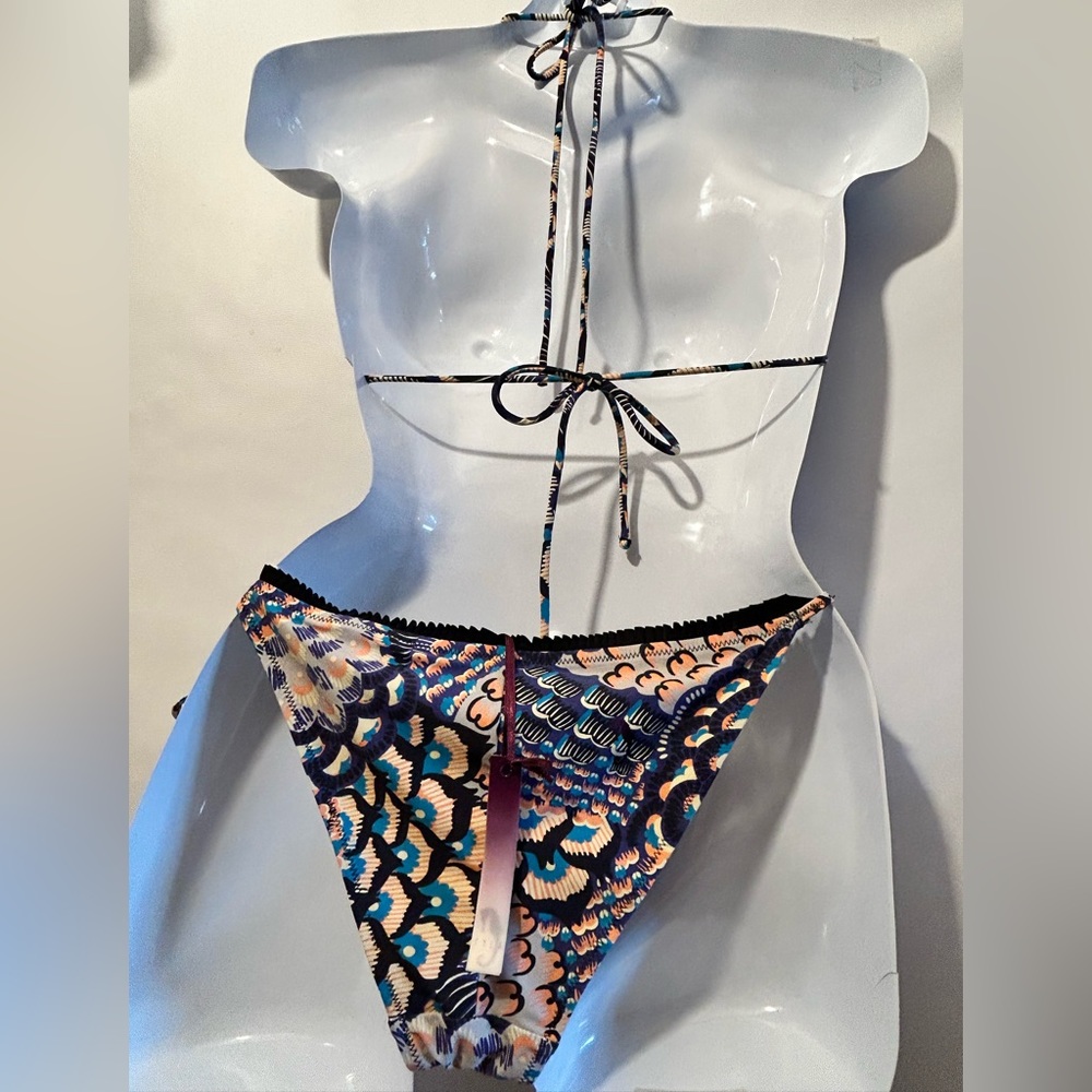 SYLA/The Lolita String Bikini Set - Picture 2 of 9